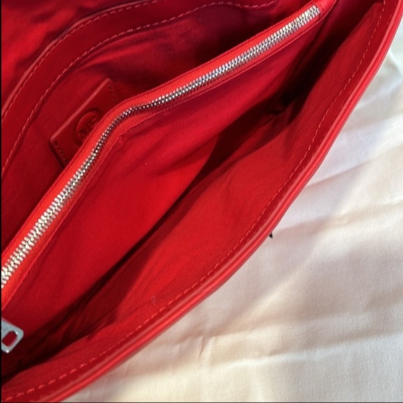 Authentic Alexander McQueen Nappa Clutch w/chain - Picture 16 of 16